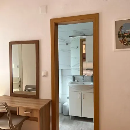 Apartman Krivic Brela